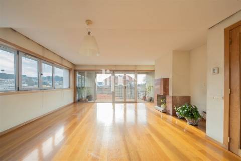 Apartamento T3 no Coração da Cidade