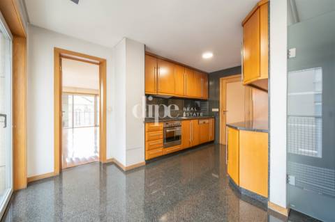 Apartamento T3 no Coração da Cidade