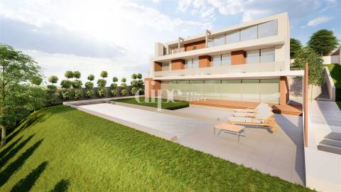 Lote de terreno com 1012 m2