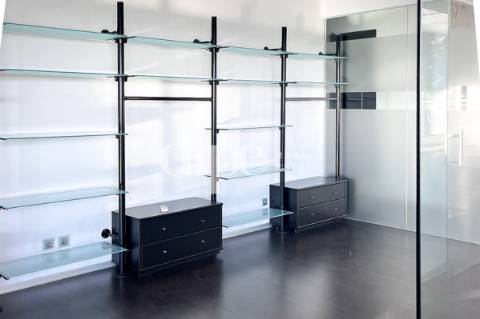 Armazém de 3.254 m2 em Gondar, Guimarães.