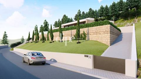 Terreno para construção de moradia térrea junto ao centro da Póvoa de Lanhoso