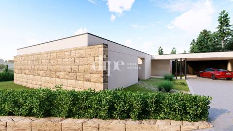 Terreno para construção de moradia térrea junto ao centro da Póvoa de Lanhoso