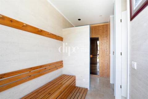 Fantástica moradia T5 com piscina, sauna e ginásio