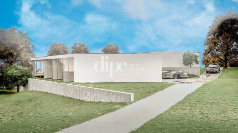 Deslumbrante moradia em construção com piscina e vistas desafogadas em Guimarães.