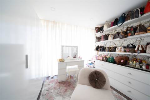 Fantástica moradia T3+1 com piscina e sala de inverno