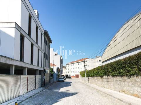 Apartamento T3 em fase final de construção no centro do Porto