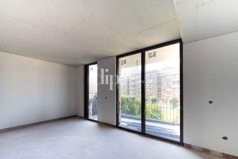 Apartamento T3 em fase final de construção no centro do Porto