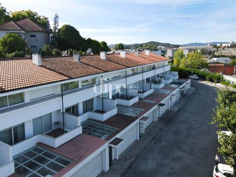 Moradia T3+1 no Coração de Guimarães