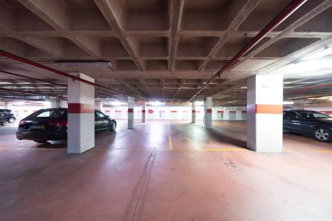 Apartamento T3 situado na Av. D. João IV