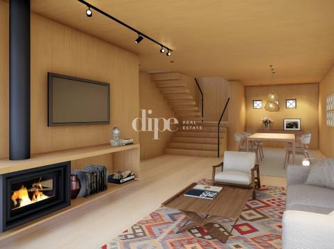 Moradia T3+1 para Restauro com projeto no centro de Guimarães.