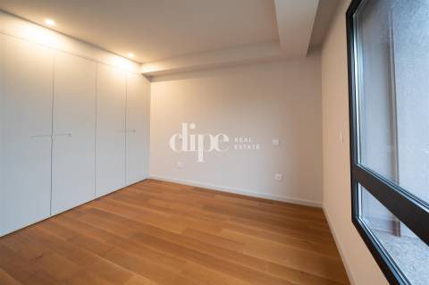 Apartamento T1 Venda em Candoso São Tiago e Mascotelos,Guimarães