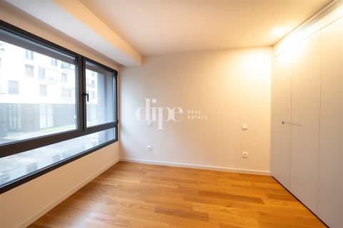 Apartamento T1 Venda em Candoso São Tiago e Mascotelos,Guimarães