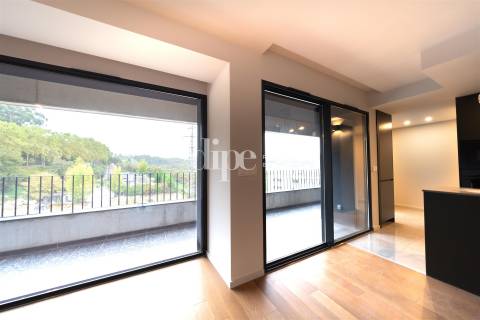 Apartamento T3, novo, no Salgueiral