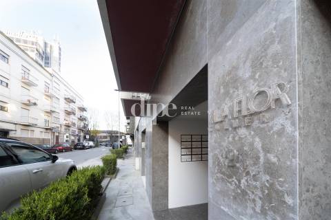 Apartamento T1 novo inserido no empreendimento Vila Flor Gallery