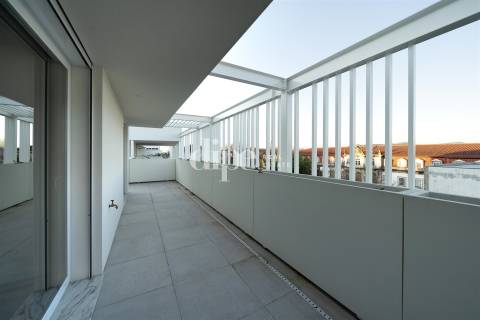 Apartamento T1 novo inserido no empreendimento Vila Flor Gallery