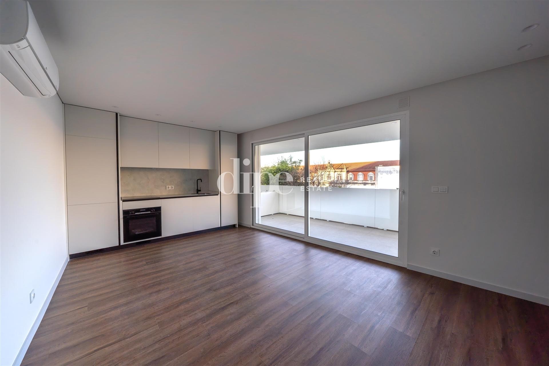 Apartamento T1 novo inserido no empreendimento Vila Flor Gallery