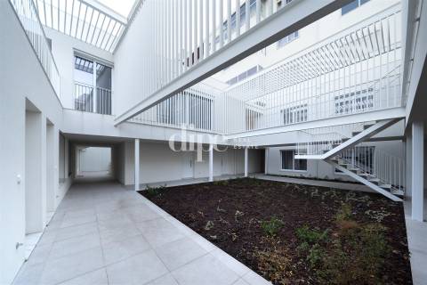 Apartamento T1 novo inserido no empreendimento Vila Flor Gallery