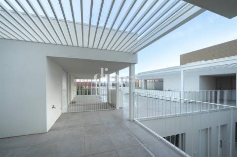 Apartamento T1 novo inserido no empreendimento Vila Flor Gallery