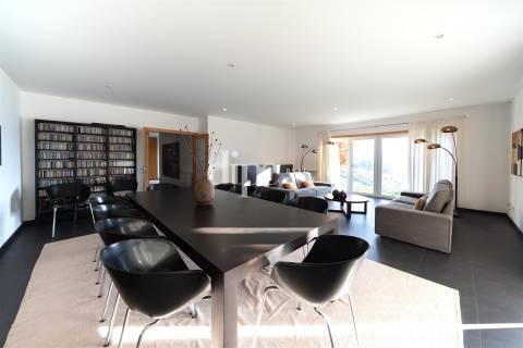 Luxuosa Moradia T4 com Piscina e Campo de ténis