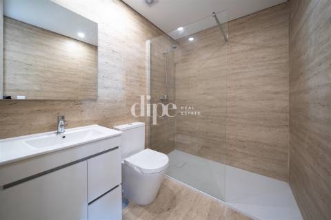 Luxuosa Moradia T4 com Piscina e Campo de ténis