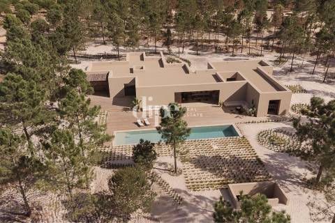 Luxuosa Moradia T4 inserida no empreendimento Melides Villas