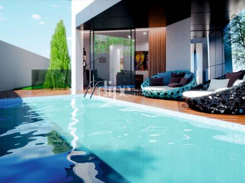 Moradia T3 com piscina em fase final construção