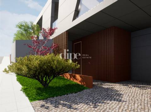 Moradia T3 com piscina em fase final construção