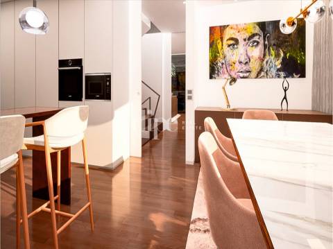 Moradia T3 com piscina em fase final construção