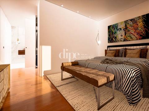 Moradia T3 com piscina em fase final construção