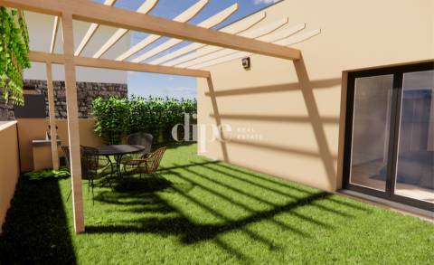 Moradia T3 em construção em Serzedelo