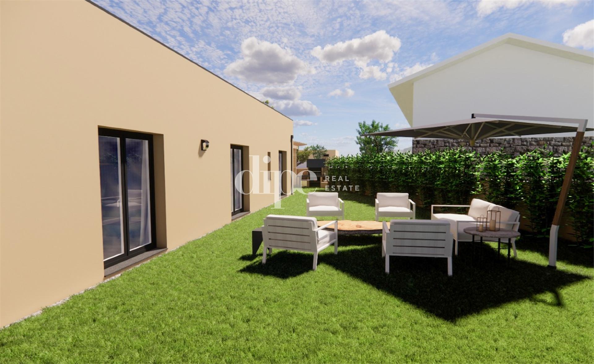 Moradia T3 em construção em Serzedelo