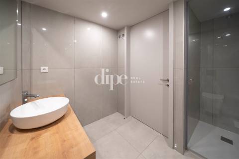 Apartamento T2 por estrear no centro de Guimarães para arrendar