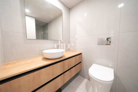 Apartamento T2 por estrear no centro de Guimarães para arrendar