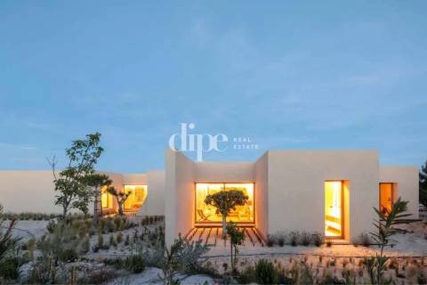 Luxuosa Moradia T4 inserido no empreendimento Melides Villas