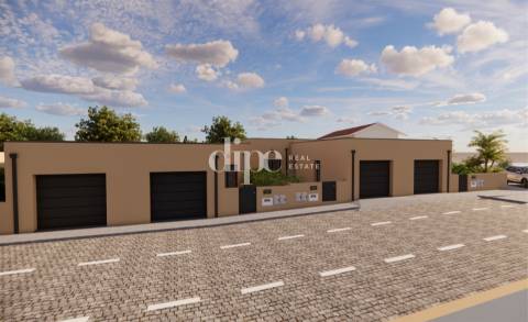 Moradia T3 em construção em Serzedelo