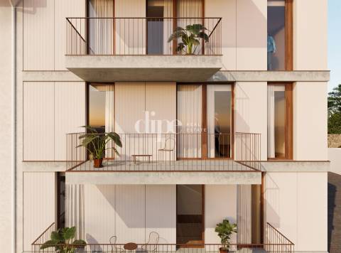 Apartamento T4 Duplex Recuado em fase final construção no centro da cidade do Porto