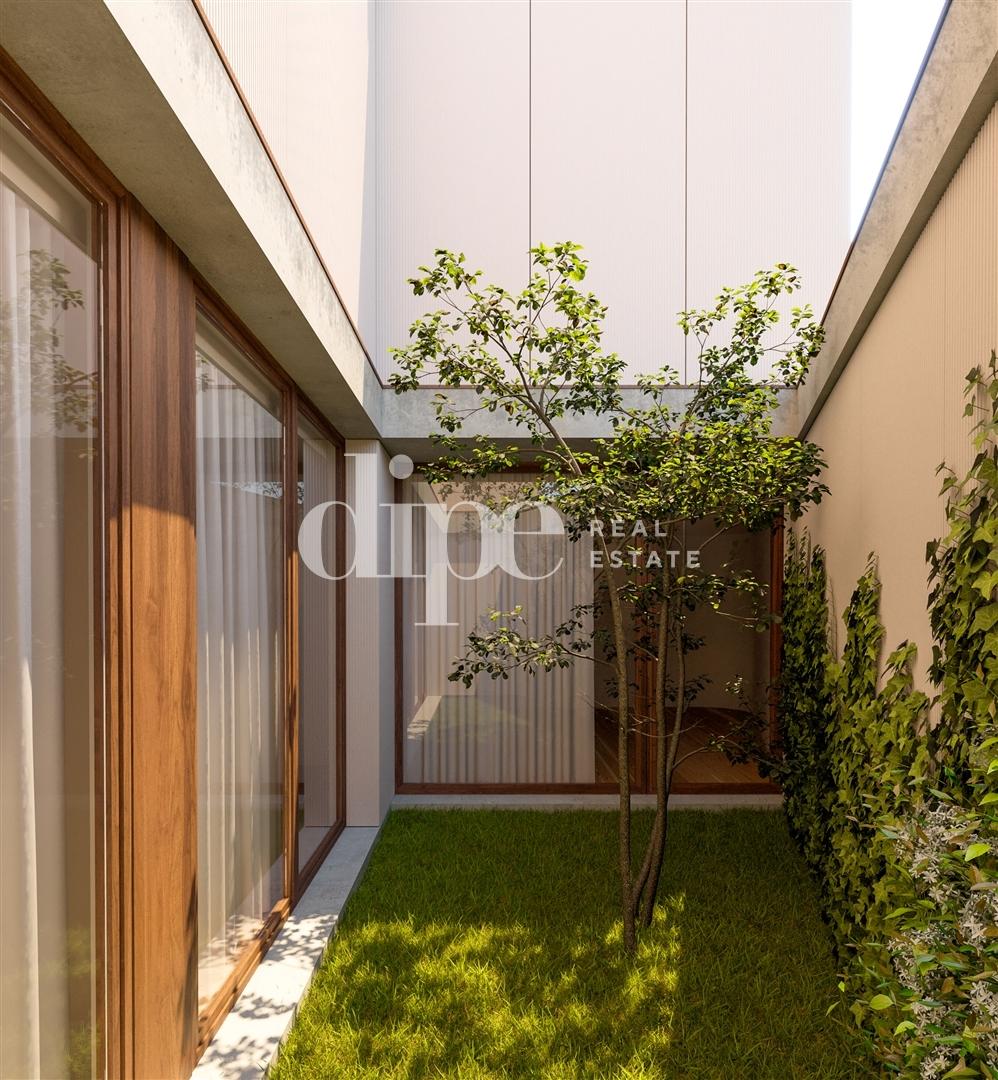 Apartamento T4 Duplex Recuado em fase final construção no centro da cidade do Porto