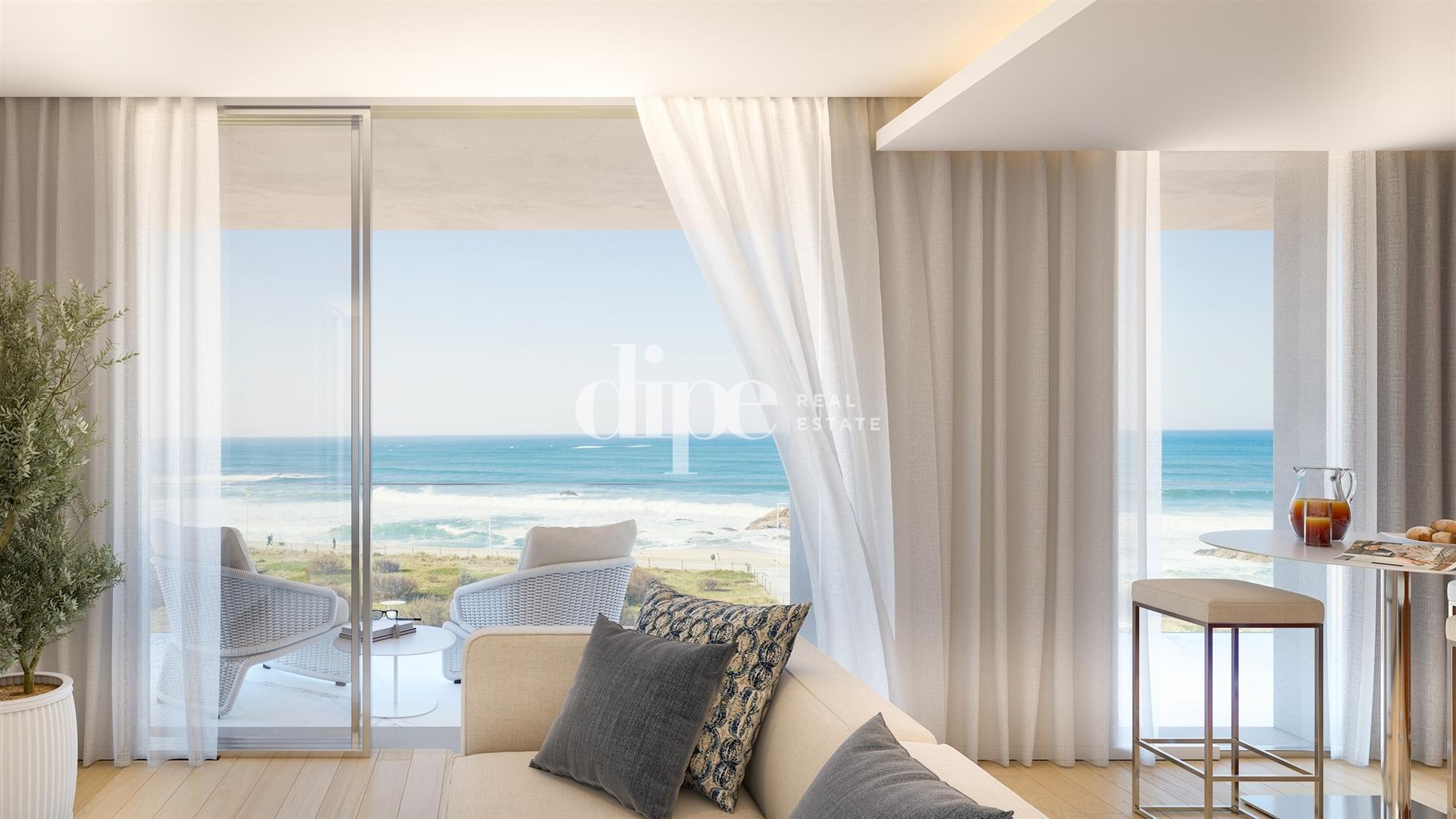 Legacy Living | Apartamento T3 na 1ª linha de mar