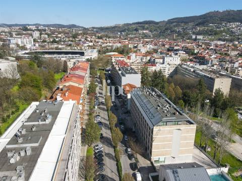 Fantástico Apartamento T4 na Av. São Gonçalo, centro de Guimarães