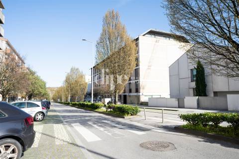 Fantástico Apartamento T4 na Av. São Gonçalo, centro de Guimarães