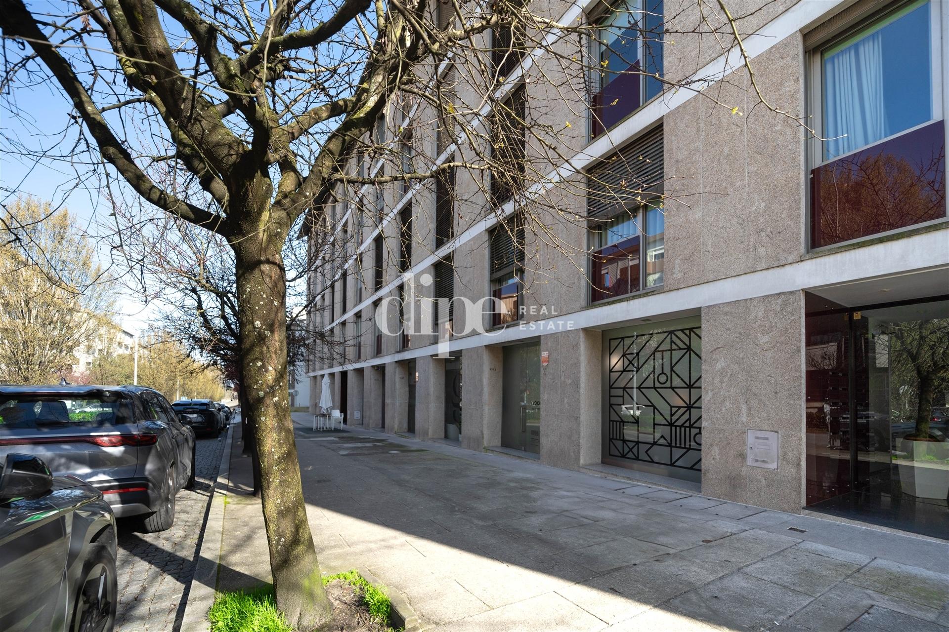 Fantástico Apartamento T4 na Av. São Gonçalo, centro de Guimarães