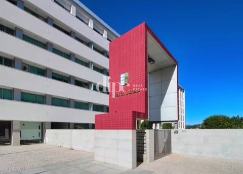 T4 para arrendamento no Portas do Condado