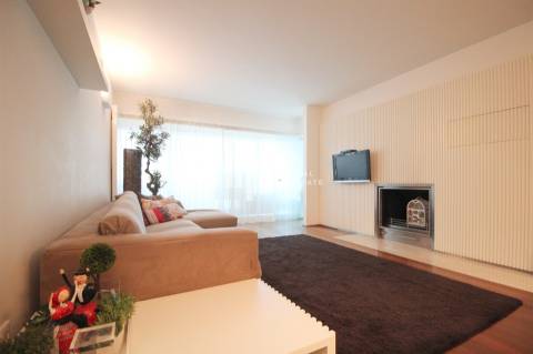 T4 para arrendamento no Portas do Condado