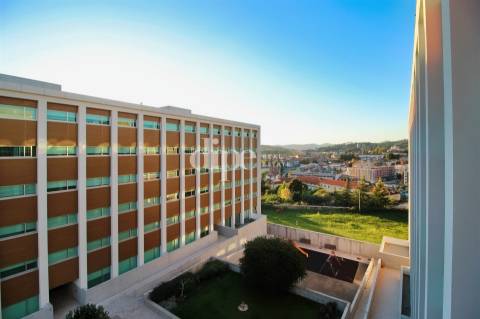 T4 para arrendamento no Portas do Condado