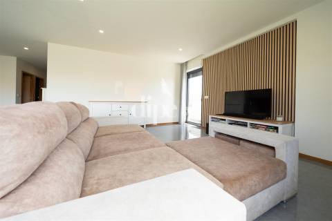Excelente Apartamento T2 a apenas 12 minutos de Guimarães
