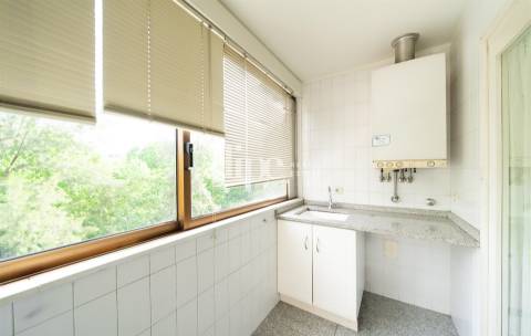 Arrendamento | Apartamento T3+1 na Av. São Gonçalo, no coração da cidade de Guimarães