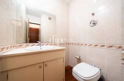 Arrendamento | Apartamento T3+1 na Av. São Gonçalo, no coração da cidade de Guimarães