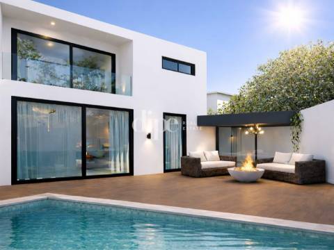 Luxuosa Moradia T3 com piscina no Porto