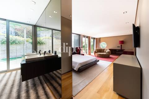 Luxuosa Moradia T3 com piscina, ginásio e jardins