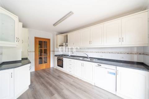 Arrendamento | Apartamento T3 em Joane e a 15 min. de Guimarães